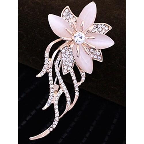 Fashion Flower Brooch Pink Color Brooches for Women