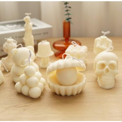 2 Cute Sitting Bear Silicone Candle Mold for Handmade Desktop Decoration Gypsum Epoxy Resin Aromatherapy Candle Silicone Mould