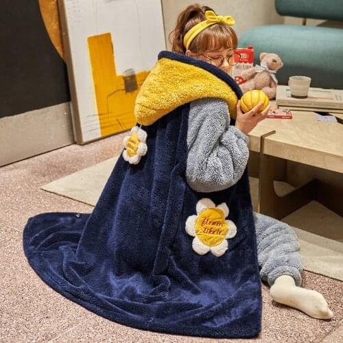 New Coral velvet pajama woman with Upset to keep warm winter velvet thickened flannel hooded home suit extended pajamas cartoon