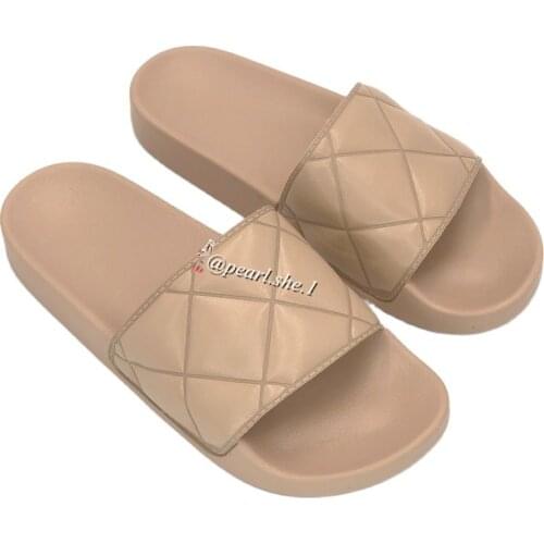 2021 New Women Designer Extra Fluffy Fur slippers Outside designer slippers famous brands Comfortable Faux Fox fur Winter slippe