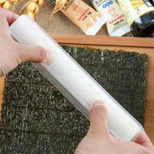 3PCs/ Lot Roll Sushi Maker Rice Roll Mold Kitchen Onigiri Sushi Maker Japanesa Food Bento Sushi Bazooka Accessories
