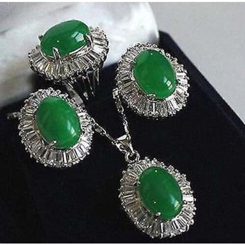 Hot selling> beautiful Sets green Natural stone pendant necklace Stud earring Ring sets+ NEW -Bride jewelry good