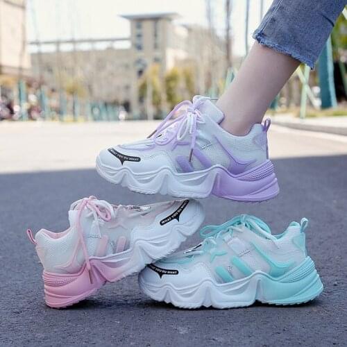2021 Women Breathable Mesh Runing Shoes Platform Daddy Shoes Gradient Mixed Color Sneakers Ladies Students Casual Walking Shoes