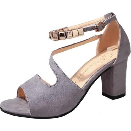 2019 spring sexy fish mouth hollow Roman sandals thick with a word with beaded high heels female summer Sexy female sandals