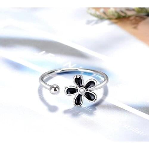 Romantic handmade glaze black flower ring fashion Daisy opening ring temperament girlfriend gift
