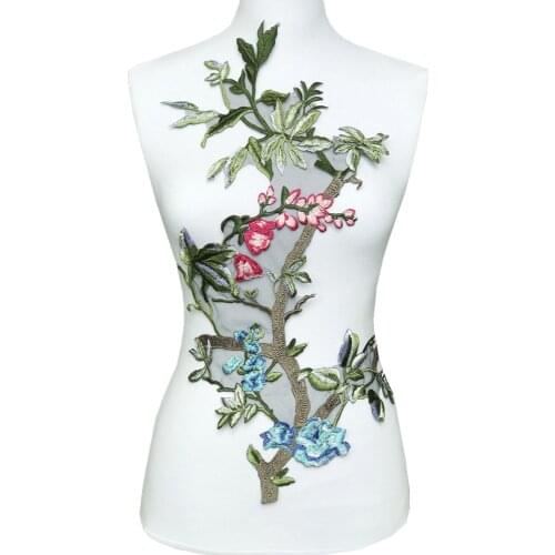 Tree Flower Bird Embroidery Patch Embroidered Patches On Clothes Sewing Applique For Clothing Parches Ropa AC0769