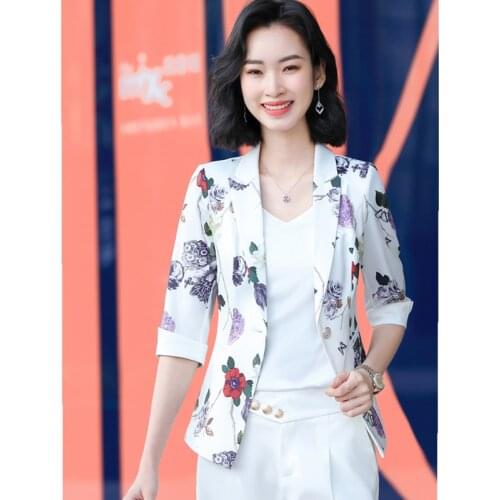 Printed small suit jacket women 2021 spring and summer new Korean style fashion slim temperament short casual suit jacket