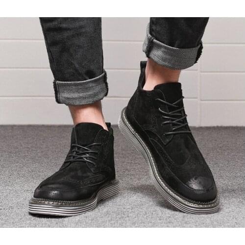 Newest mens Korean trend, frosting tooling, casual and all-around real leather shoes
