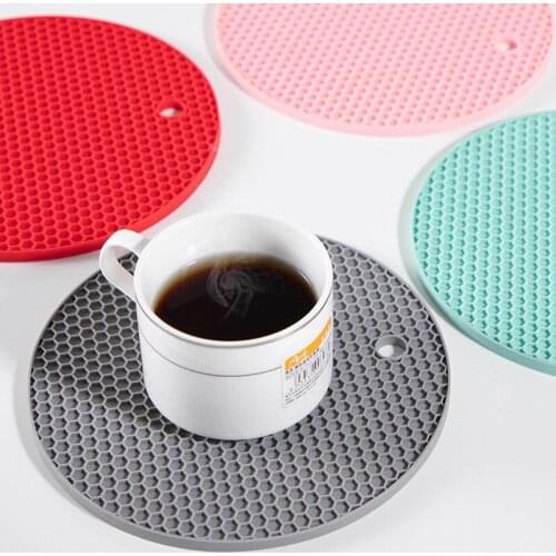 2-piece multifunctional round silicone mat coaster non-slip pot holder dining table placemat kitchen accessory tool