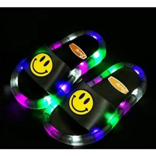 2021 Footwear Luminous Jelly Summer Childrens LED Slipper Girls Slippers PVC Non-slip Duck Beach Sandals Kids Smiling Face
