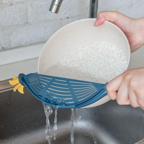 Kitchen Tool Rice Washer Strainer Plastic Water Filter Block Rice Cleaning Strainer Handle Type Fruit Vegetable Wash Colander