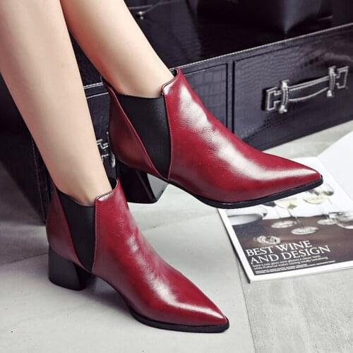 2019 spring and autumn short boots pointy Martin boots short tube womens shoes large thick heel boots