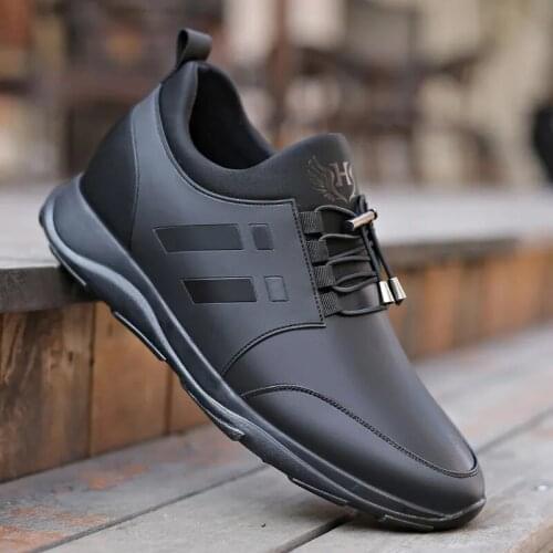 2021 Fashion Mens Shoes New Sports Shoes High-Quality Leather Casual Loafers Non-Slip Lightweight Driving Shoes Mens Moccasins