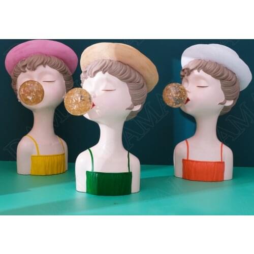 European Style Resin Statue Girl Blowing Bubbles Living Room Accessories Bedroom Art Statues Home Decoration Modern Ornaments