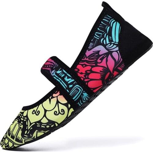 Women Summer Water Shoes female Beach Sandals Upstream Aqua Shoes Women Quick Dry River Sea Slippers Diving Swimming Sneakers