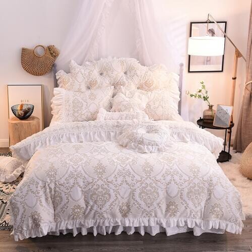 Luxury White Pink Purple Green Winter Thick Fleece Fabric Princess Bedding set Lace Jacquard Duvet Cover Bed skirt Pillowcases
