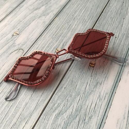 ZAOLIHU Sexy Lips Red Sunglasses Women Small Female Eyewear Red Metal Frame Diamond Sun Glasses UV400 Cheap oculos de sol