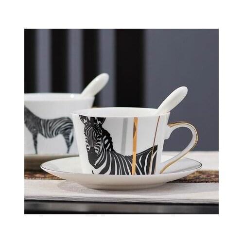 200 ML Europe Style Ceramic Bone China Coffee Set Cup and Saucer Spoon Kit Hand Painted Cuckoo Pattern CoffeeTea Mug