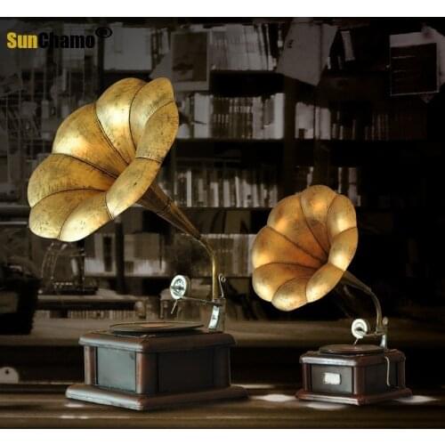 VINTAGE IRON PHONOGRAPH MODEL PROPS ORNAMENTS HOME FURNISHING TV CABINET CABINET WINDOW SOFT DECORATION DECORATION