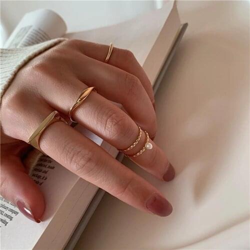 Metal Minimalist Smooth Gold-plated Geometric Spirals Double Ring Set Vintage Pearl Finger Ring Party Wedding Jewelry 2021