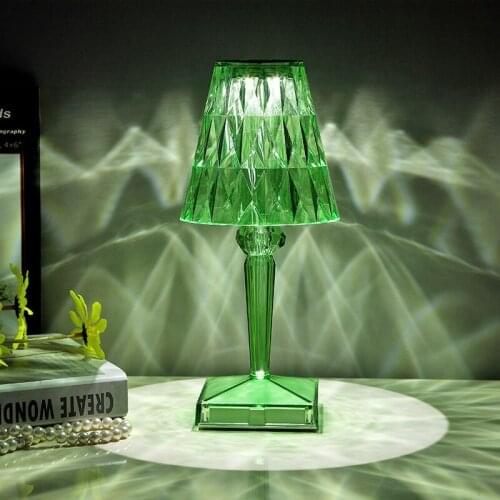 Modern LED Table Lamp Luxury Creative Bedroom Bedside Lamp Birthday Gift Modern Minimalist Home Decor Charging Crystal Desk Lamp