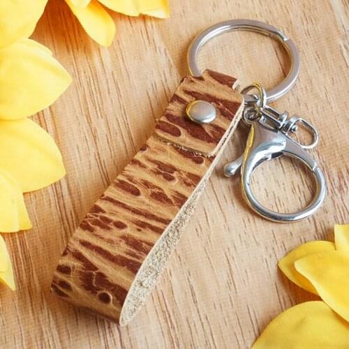 Retro Embossing Genuine Leather Key Ring Hot Sale Unisex Diy Trendy Bohemia Simplicity Fashion Originality Car Handbag Key Chain
