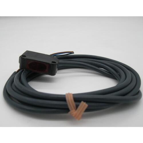 Infrared photoelectric sensor OPTO REFL 0-10CM Diffuse diffuse reflection type NPN photoelectric switch sensor E3Z-D61 12-24VDC