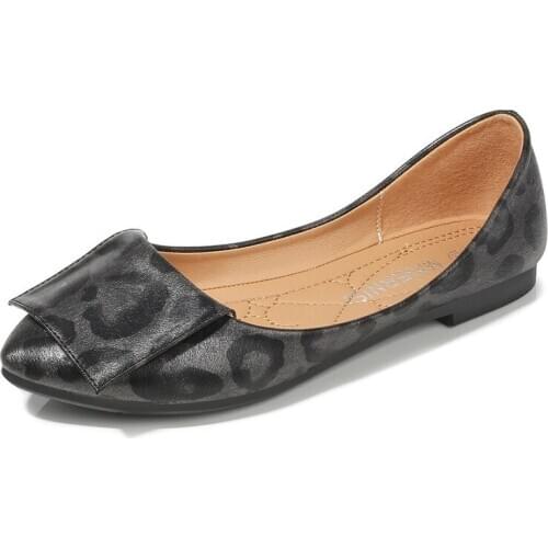 Spring 2020 womens shoes, large size 36-46 flat loafers, pointed toe, shallow mouth, womens loafers, leopard print shoes