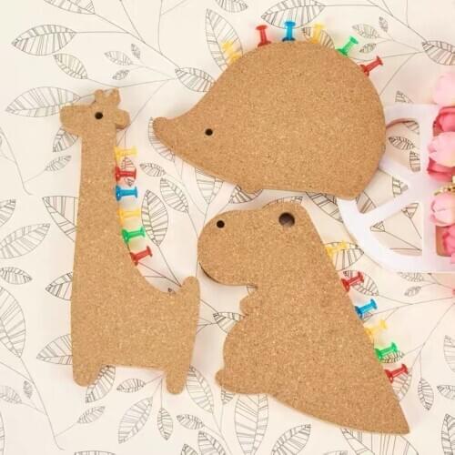 Magnetic Animal Shaped Bulletin Corkboard Cork Fridge Magnet Board with 6 Pins Notes Photo Display Office Home