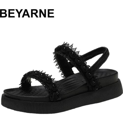 BEYARNE2021 New Chain Pearl Flat Women Sandals Fashion Lace Shoes Lightweight Womens Summer Designer Studded Sandals