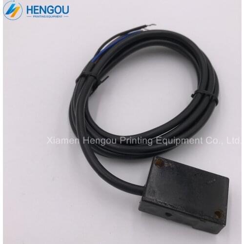 2 pieces free shipping CD102 offset printing machine parts Lifting photoelectric sensors F2.110.1311/04 FTK15