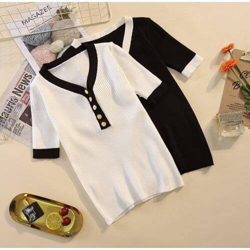 L-4XL plus size women Summer basic kint t-shirt top loose casual short sleeve v neck button Oversized thin sweater pullover