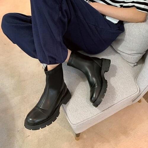 QZYERAI 2021 Genuel Leather Luxury Chelsea Boots Women Platform Lady Boots Chunky Winter Shoes Short Ankle Boots Thick Heel