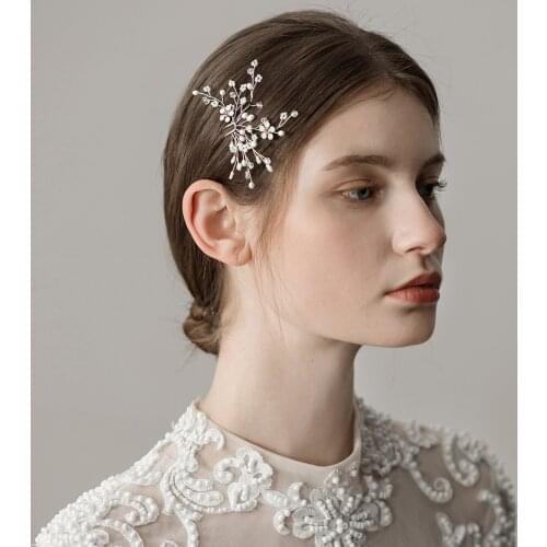 Romantic Sweetheart Bridal Headdress Silver Alloy Crystal Rhinestone Pearl Flower Hairnip for Wedding Perform Studio Travel O357