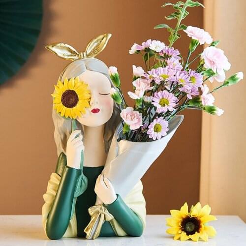 Living room decoration home decoration wine cabinet living room creative modern decoration cartoon lovely desktop ornaments