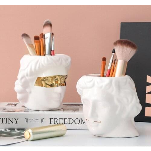 Ceramic head portrait tabletop makeup brush barrel Eyebrow Pencil Lip Gloss storage box wearing eye mask STATUE DECORATION vase