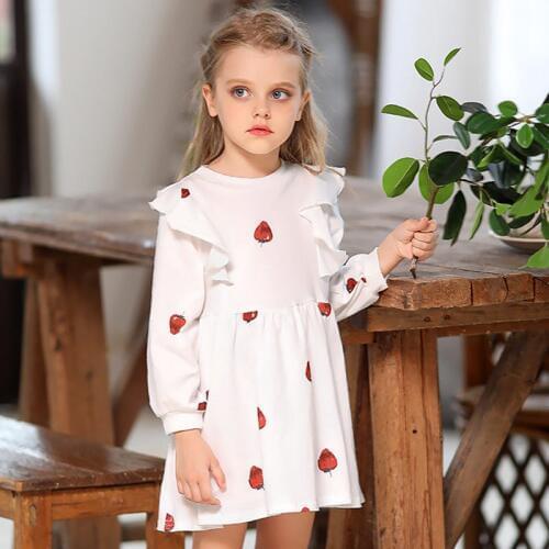 Girls dress spring and autumn 2019 new cotton long-sleeved cartoon strawberry ruffled dress