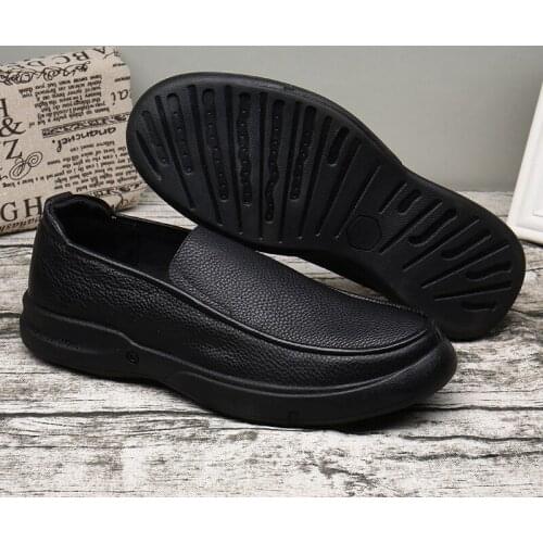 Men Shoes fashion slip on Lightweight Driving Shoe Casual Loafers Flat Walk Footwear Cow Leather Moccasins For Mens Sneakers