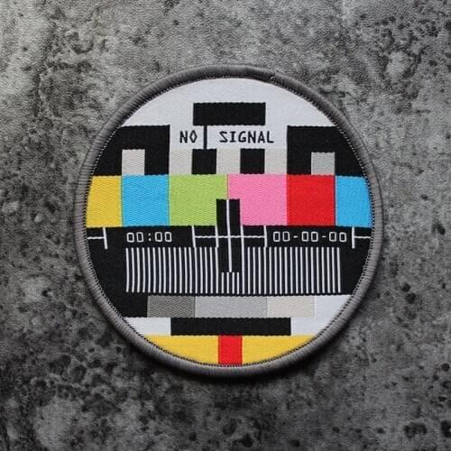 No Signal Flags Not On The Channel Multicolor Embroidery Patches TV Station Stickers For Clothes Backpack Applique Decoration