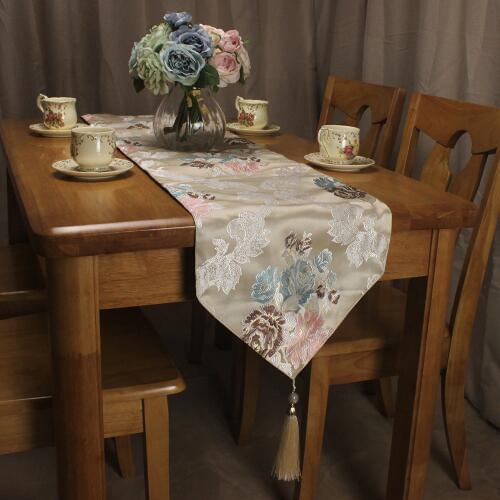 CURCYA Vintage Elegant Wedding Table Runners Hotel Home Luxury High Quality Jacquard Floral Classic Table Runner Custom Sizes