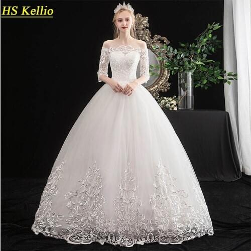 Plus Size Wedding Dresses Off Shoulder Beautiful Lace Appliques Pregnant Women Bridal Dress WIth Half Sleeves