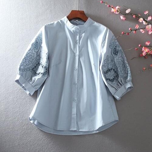 Womens Spring Summer Designer Hollow Out Embroidery Blue Cotton Shirt Female High Waist Casual Loose T Shirt Top TB592