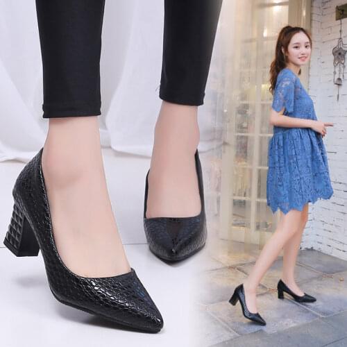 2020 new ladies pointed high heels shallow mouth large size thick heel single shoes black professional tooling shoes all-match