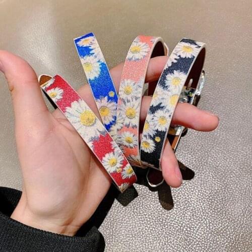 Beautiful Adjustable Daisy Dog Necktie Necklace Dog Collar As a Christmas Gift For Puppy Hondenmand Cat Pet Accessories