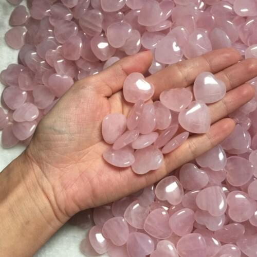 1 Pcs Pink Healing Heart-shaped Gemstone Fashion Palm Heart DIY Natural Rose Quartz Love Material Accessories Crafts