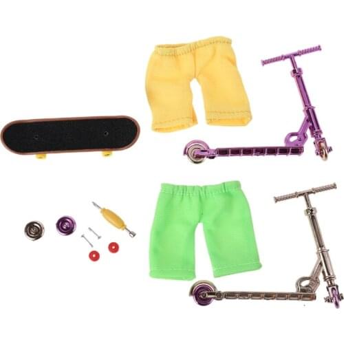 1Set Finger Toy Box Assembly Finger Scooter Skateboard for Toddlers Mini Gadget Set Ride Finger Toy Kid’s Party Favors