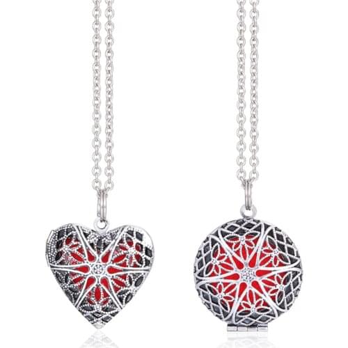 1Pcs Heart Brass Hollow Out Flower Pattern Filigree Fragrance Diffuser Necklace Locket For Essential aromatherapy Jewelry