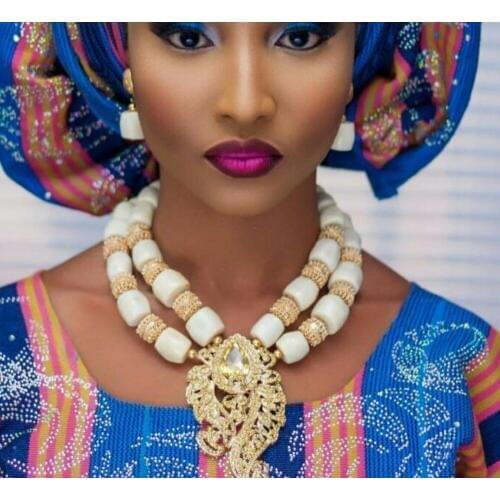 Gorgeous White Coral Beaded African Jewelry Necklace Set Gold Pendant Necklace Earrings Set for Brides Free shipping CNR682