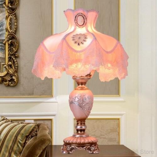 Korean Pastoral Pink Resin Lace Table Lamp Modern Led Standing Light for Bedroom Art Deco Living Room Study Decorative Lighting