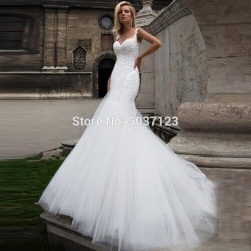 Mermaid Wedding Dresses Sweetheart Sleeveless Lace Appliques Bridal Gown Court Train Vestido De Noiva Button Illusion